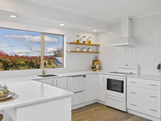 97 Lakewood Drive, Nukuhau