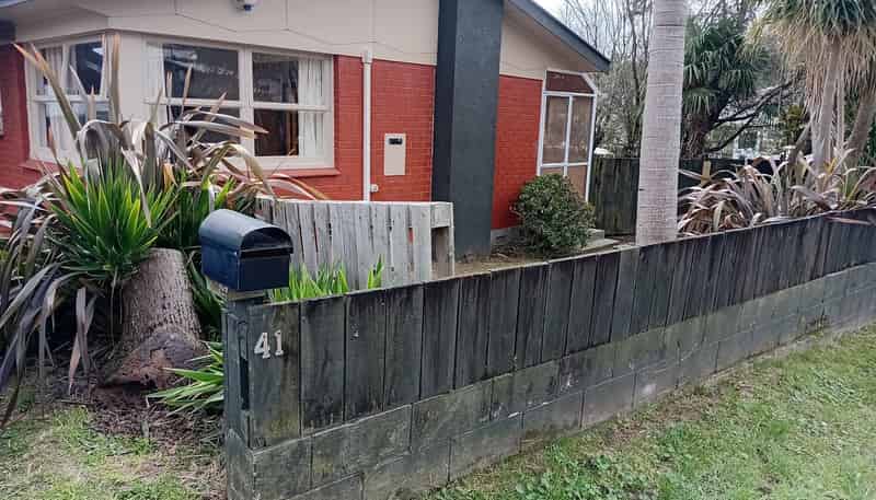 41 Jonathon Street, Brookfield