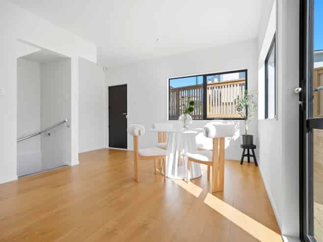 2  Waka Street, Albany