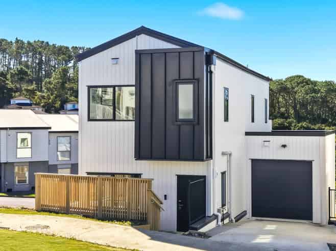 2  Waka Street, Albany
