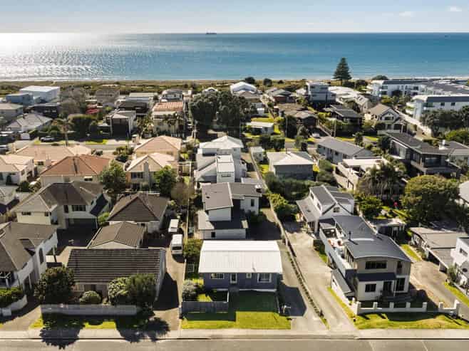 131A Oceanview Road, Mount Maunganui