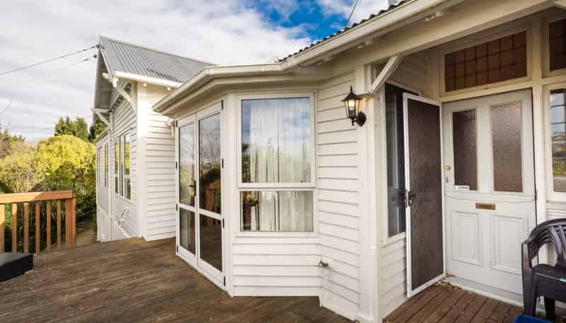32 Adderley Terrace, Ravensbourne