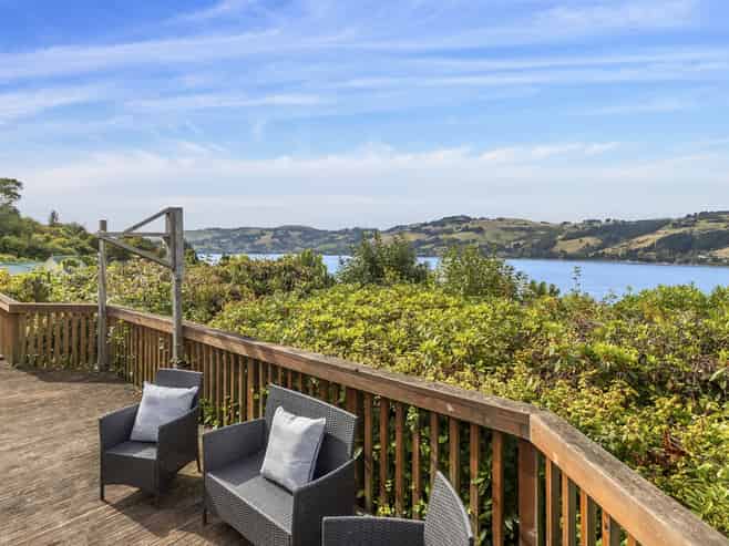 32 Adderley Terrace, Ravensbourne