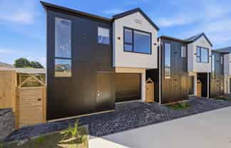 31 Booralee Avenue, Botany Downs