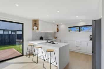 12 Jag Way, Tinwald