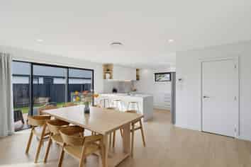 12 Jag Way, Tinwald