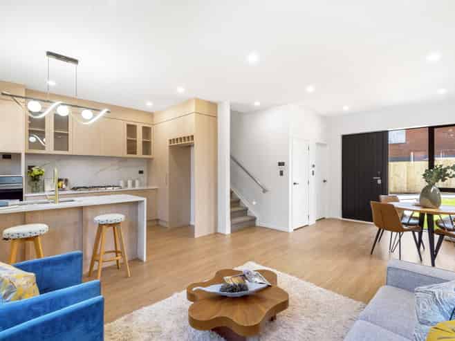 1-4/97 Olsen Avenue, Hillsborough