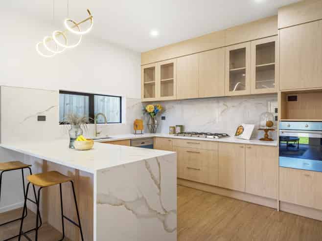 1-4/97 Olsen Avenue, Hillsborough
