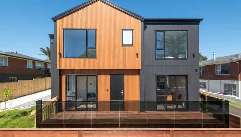 1-4/97 Olsen Avenue, Hillsborough