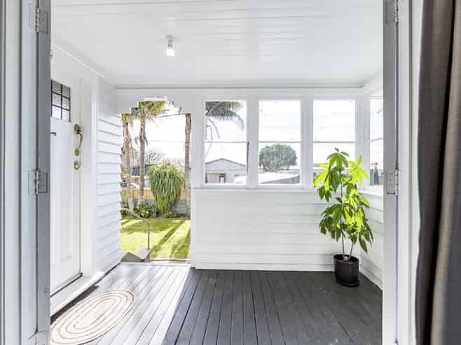 100 Lemon Street, New Plymouth