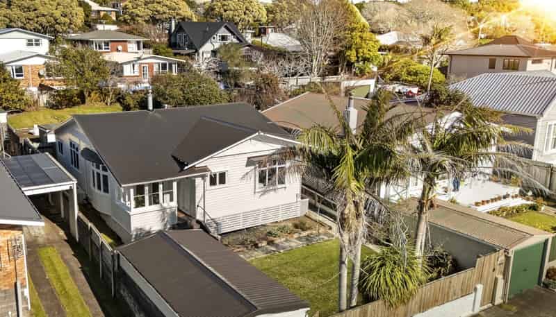 100 Lemon Street, New Plymouth
