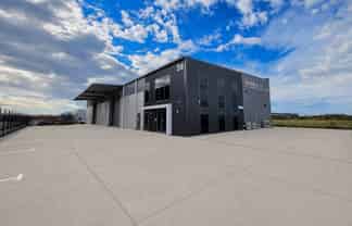 High Spec Industrial – Exceptionally Presented