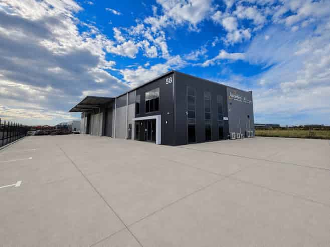 High Spec Industrial – Exceptionally Presented