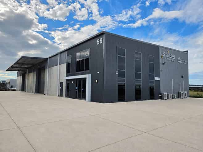 High Spec Industrial – Exceptionally Presented
