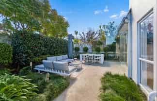 15B Wilding Avenue, Northcote Point