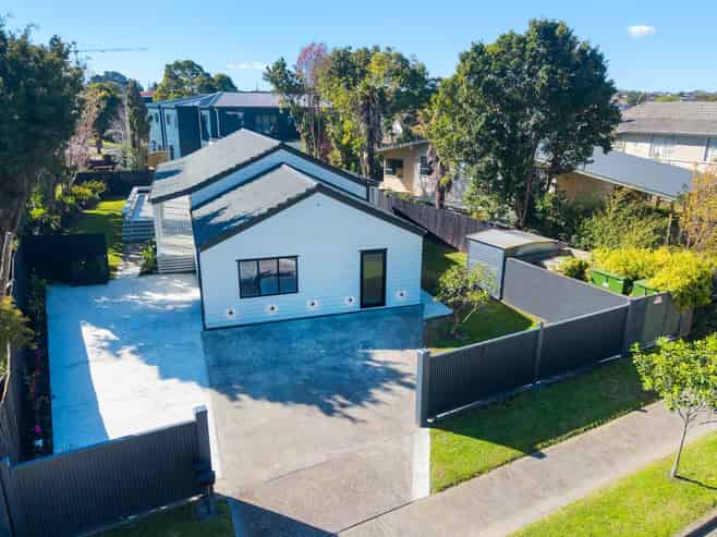37 Glennandrew Drive, Half Moon Bay