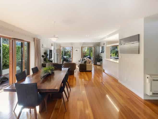 18 College Avenue, Strowan