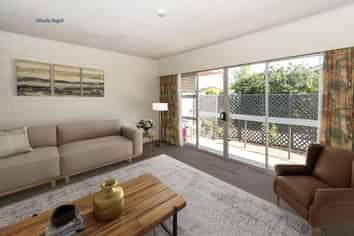 2/12 Newbourne Crescent, Redwoodtown