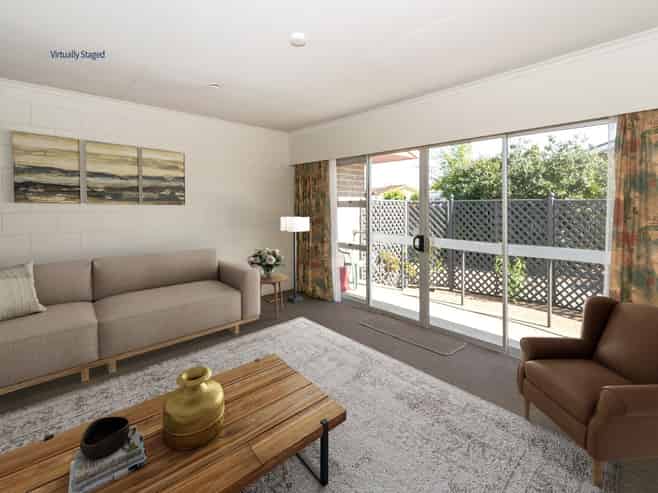 2/12 Newbourne Crescent, Redwoodtown