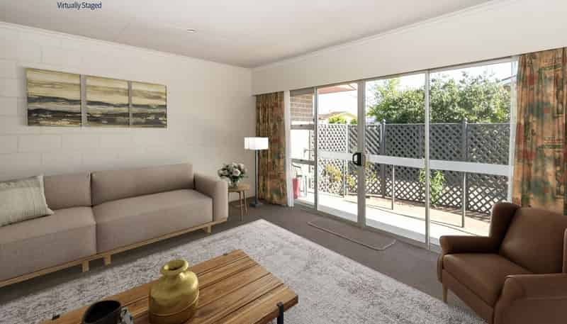 2/12 Newbourne Crescent, Redwoodtown