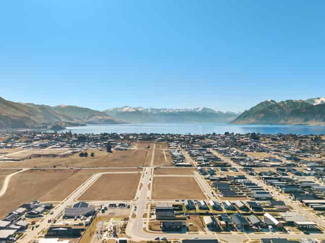 2 Bradshaw Street, Lake Hawea