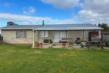452 McQuarrie Street, Tisbury