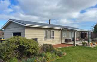 452 McQuarrie Street, Tisbury