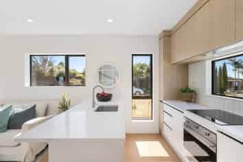 5A La Perouse Street, Botany Downs