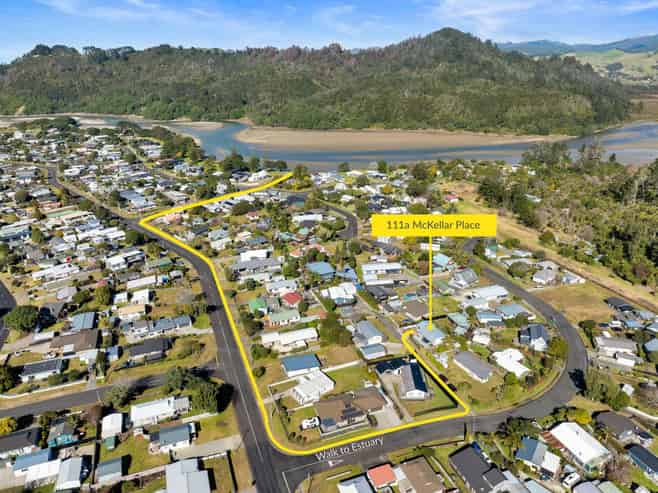 111a McKellar Place, Whangamata