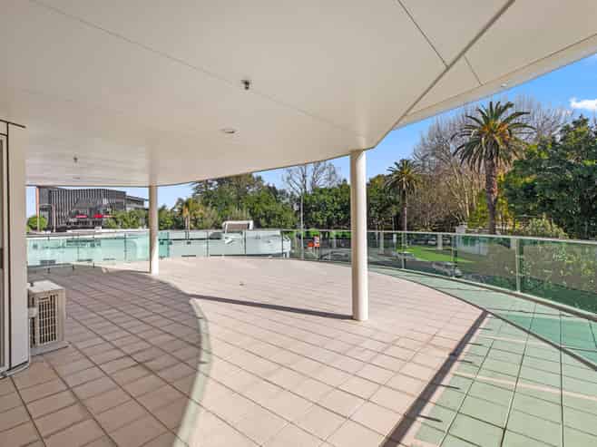202/6 Durham Street (Kingsview Apartments), Tauranga Central