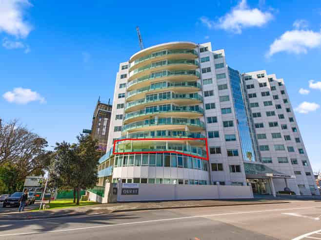 202/6 Durham Street (Kingsview Apartments), Tauranga Central