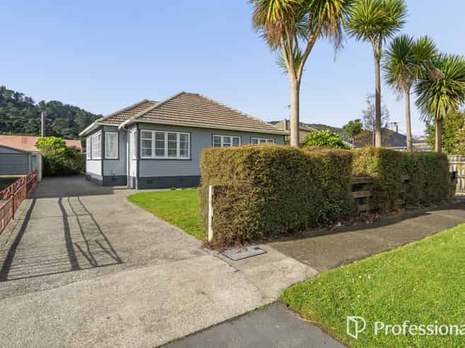 1306 High Street, Taita