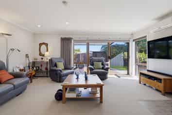 2/18 Glengowan Place, Conifer Grove