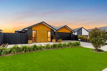12 Orchiston Way, Lincoln
