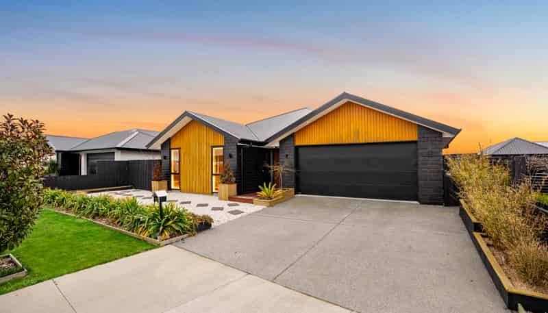 12 Orchiston Way, Lincoln