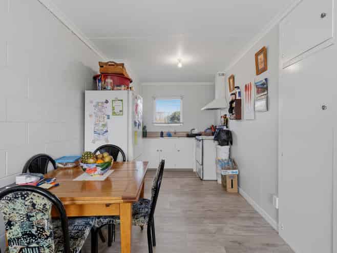 1-4/158 Crinan Street, Appleby