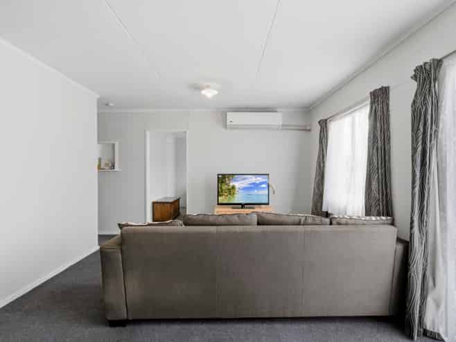 1-4/158 Crinan Street, Appleby