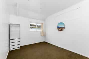 8 Queen Street, Wainuiomata