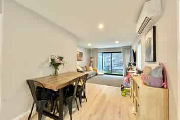 16 Mata Lane, Stanmore Bay