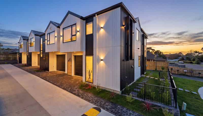 31 Booralee Avenue, Botany Downs