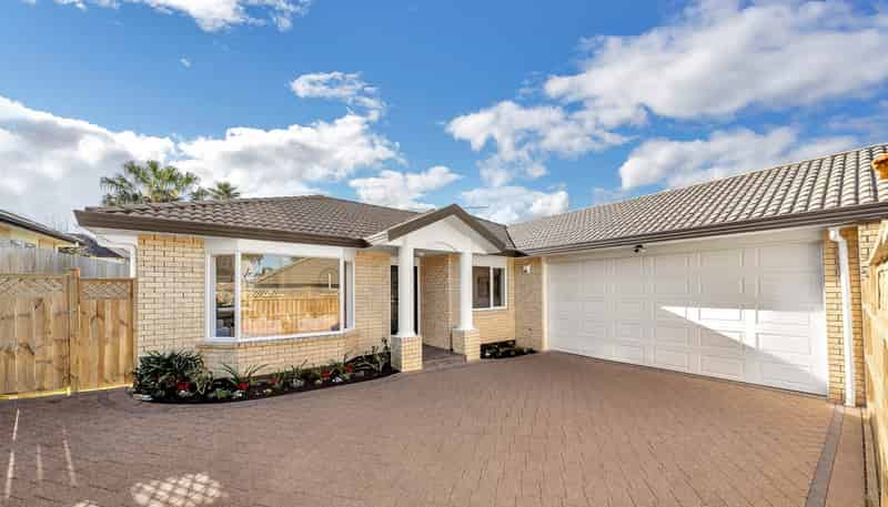 5 & 5A Ballydonegan Rise, East Tamaki