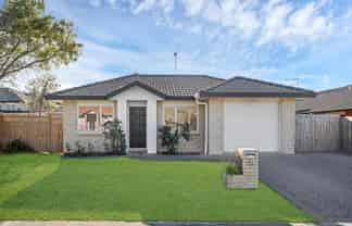 5 & 5A Ballydonegan Rise, East Tamaki