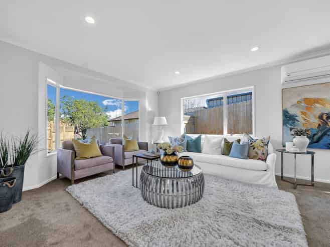 5 & 5A Ballydonegan Rise, East Tamaki