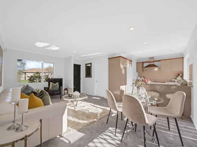 5 & 5A Ballydonegan Rise, East Tamaki