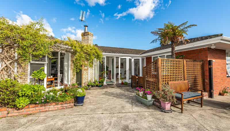 8 Raine Street, Whanganui East