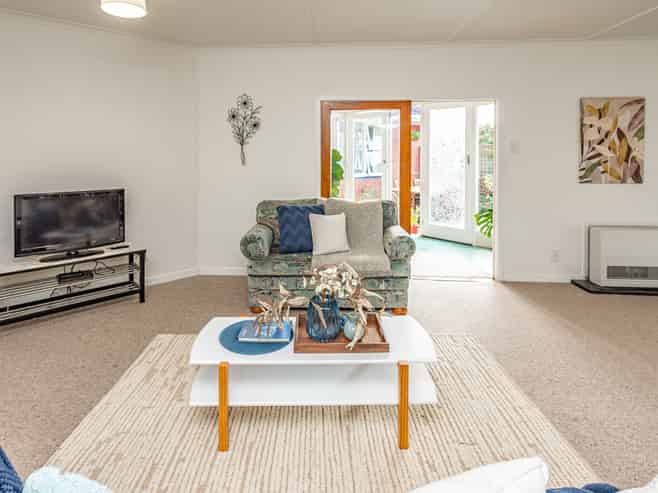 8 Raine Street, Whanganui East