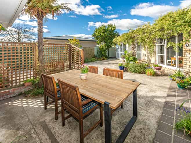 8 Raine Street, Whanganui East