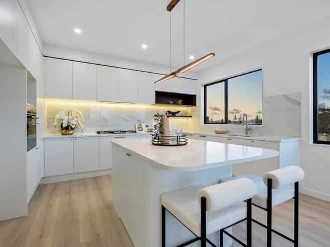 11 Awanui Road, Red Beach
