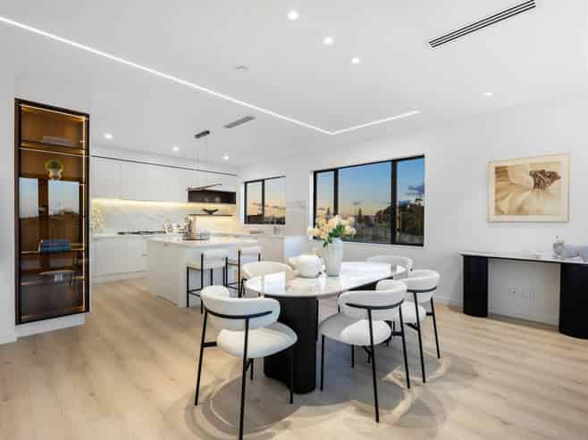 11 Awanui Road, Red Beach
