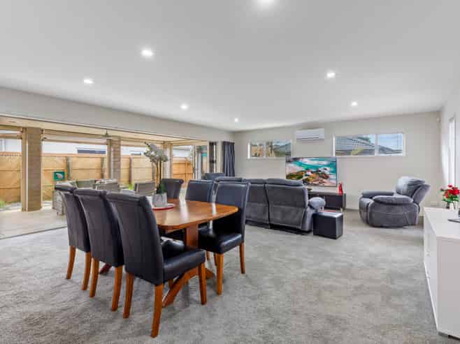 6 Excelsa Place, Papamoa